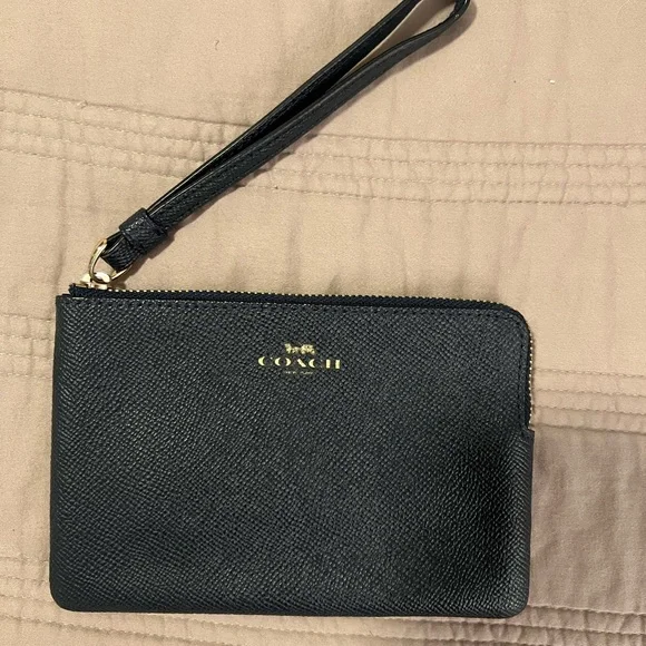 Coach navy blue Textured Wristlet corner zip - Picture 1 of 5